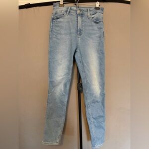 Old Navy Rockstar Extra High-Rise Super Skinny Jeans - Size 10